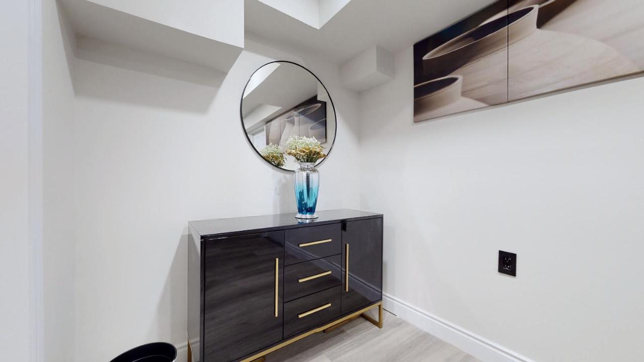 Stunning 2Br Lower Level Unit Вон Екстер'єр фото